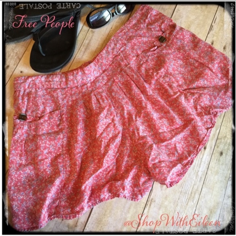 FREE PEOPLE Floral Printed Flutter Button Shorts